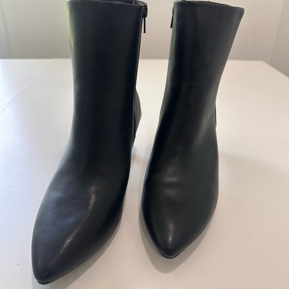 Christian Siriano Black Ankle Booties Sleek Design